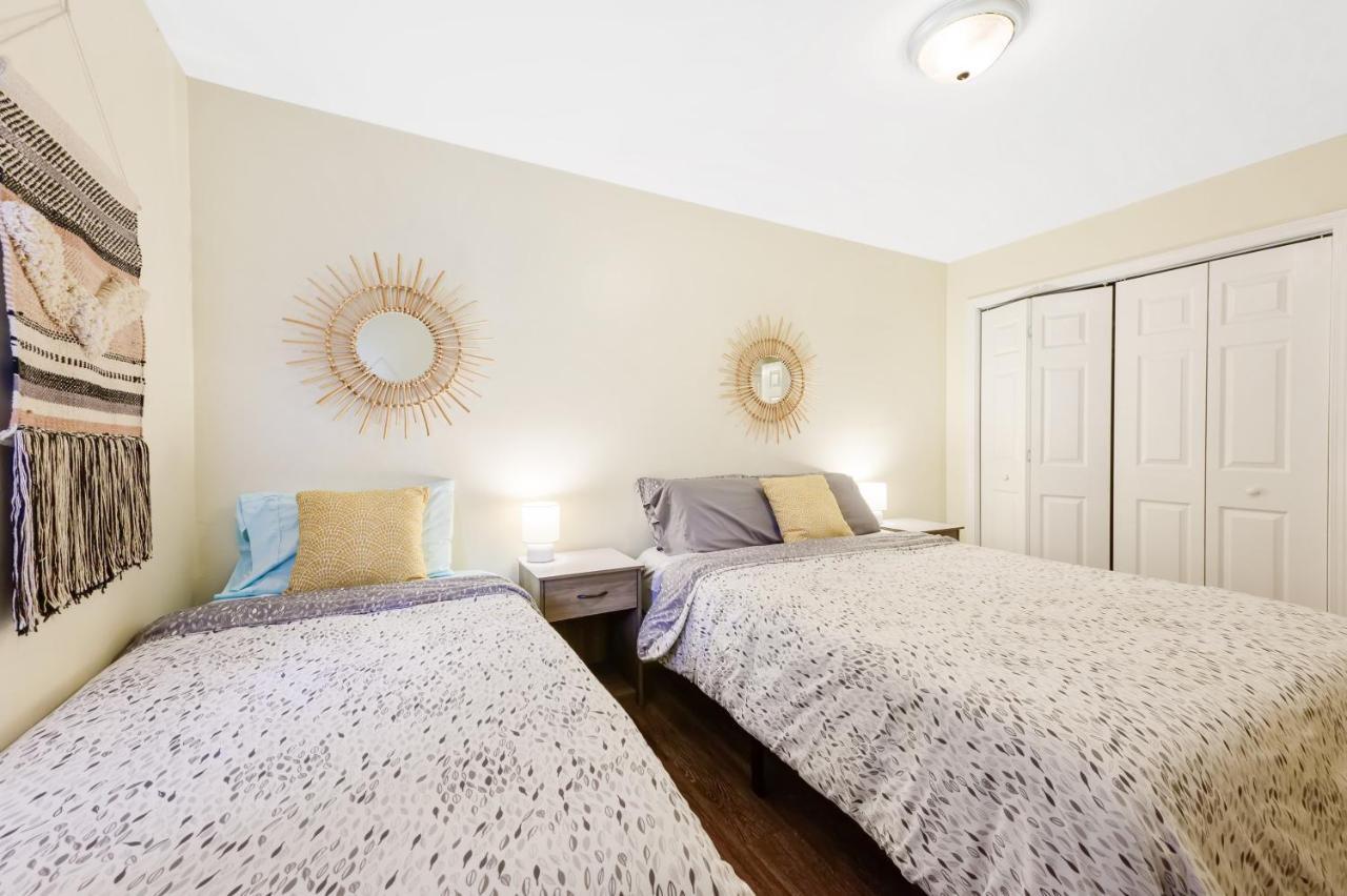Dapper Digs - King Bed - Long Term Stays - Duke Durham Dış mekan fotoğraf