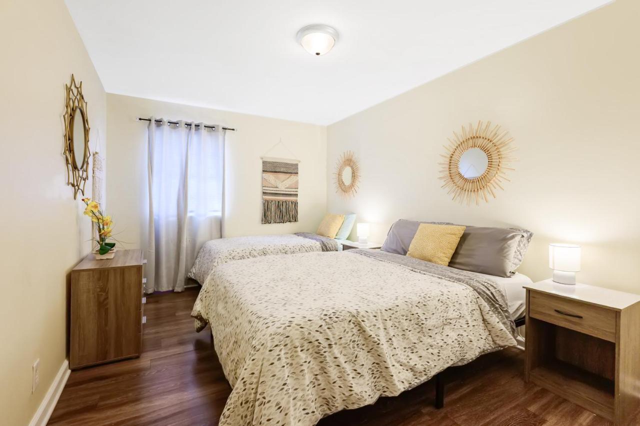 Dapper Digs - King Bed - Long Term Stays - Duke Durham Dış mekan fotoğraf